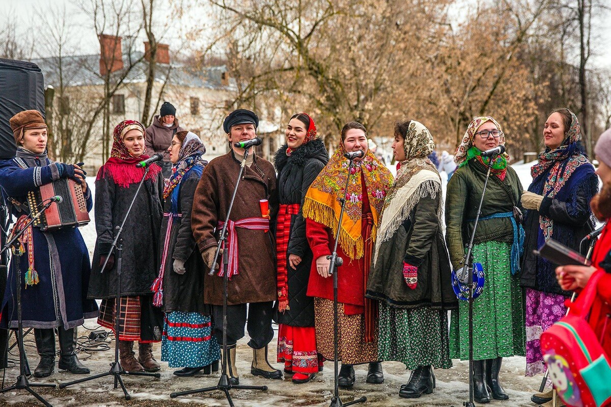    Москвичей ждут на мероприятия в преддверии Масленицы в "Коломенское" и Измайлово