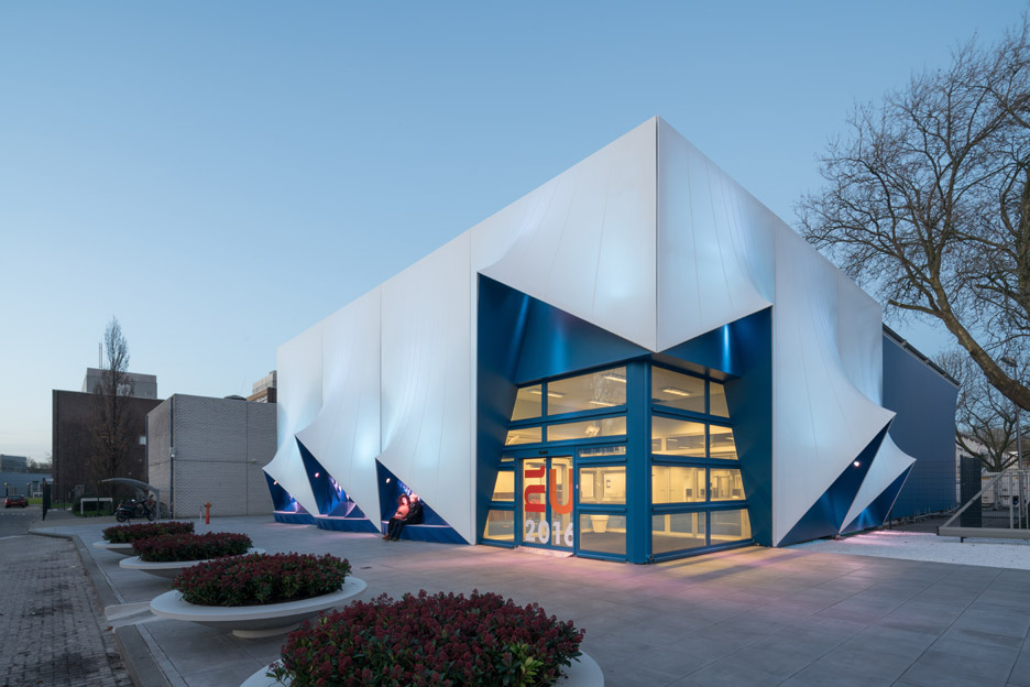 Фасад  здания Европейского союза в Нидерландах