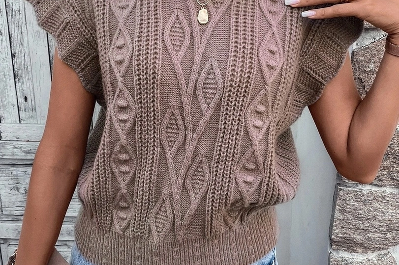 Жилеты и безрукавки, которые носят все: МЕГА подборка модных моделей спицами + подробные схемы
