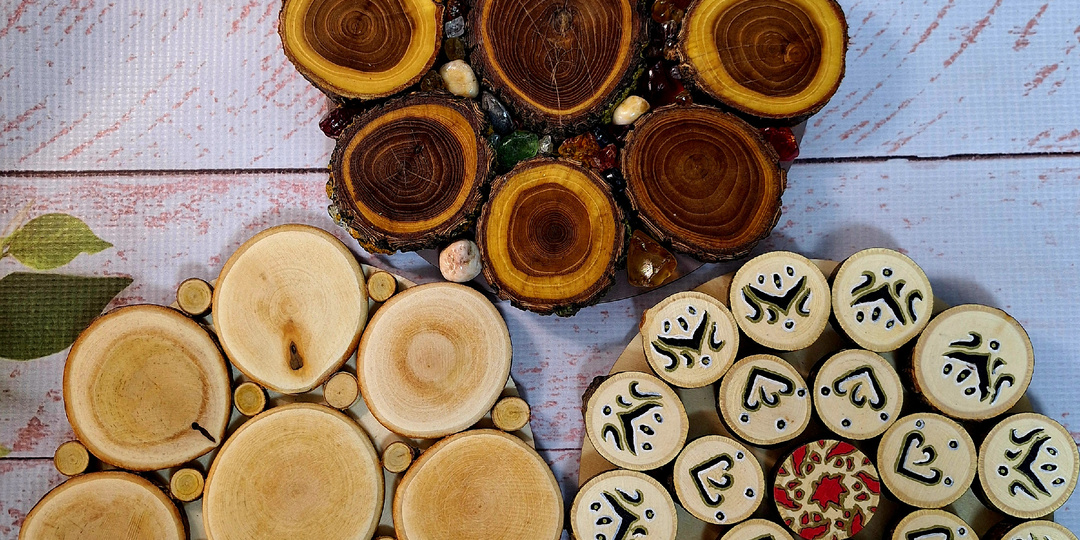 Подставки за 15 минут: когда «кривые» ручки творят красоту, а не катастрофу.