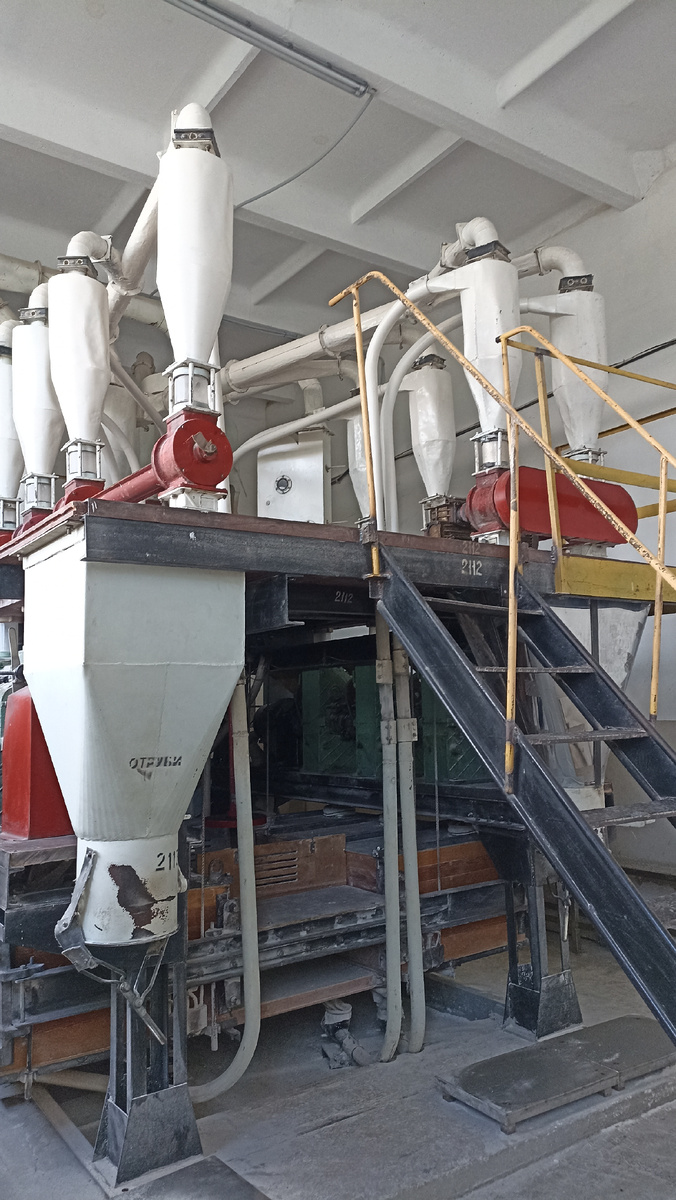 Вальцовая мельница "Чёрный хлеб"