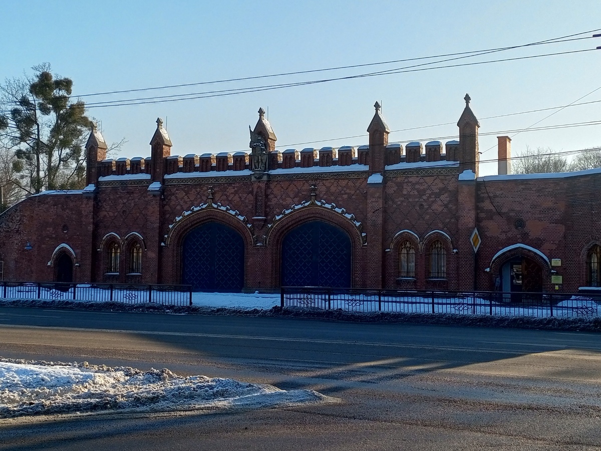 Фридландские ворота со стороны города.