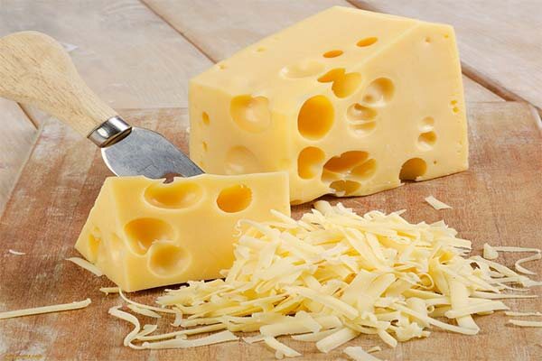 Сыр Маасдам