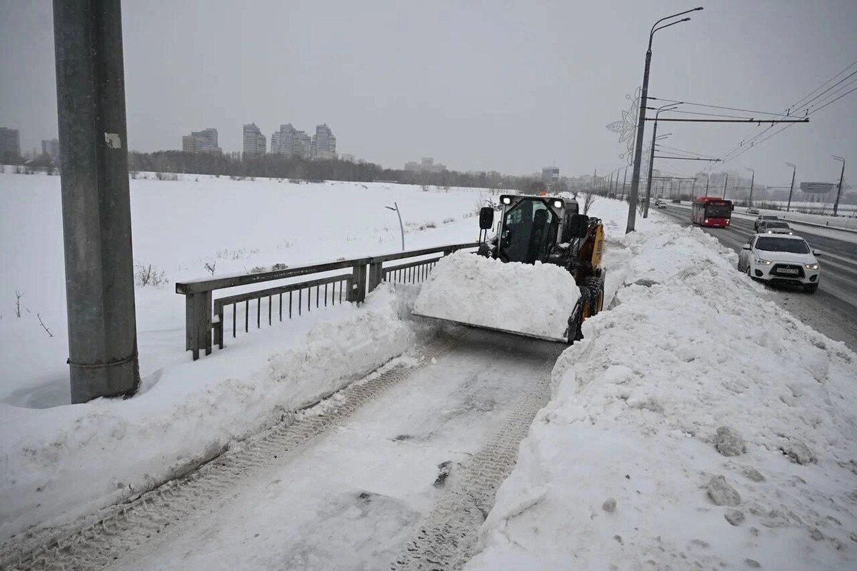    Уборка снега в Казани   пресс-служба мэрии Казани