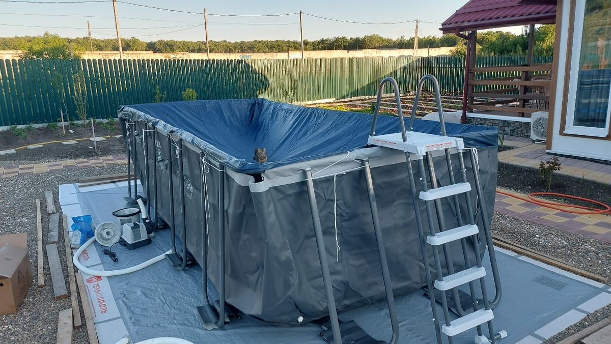 Каркасный бассейн INTEX. 14 мая