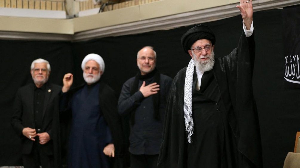   Хаменеи пользуется большой поддержкой у народа. Фото: соцсети