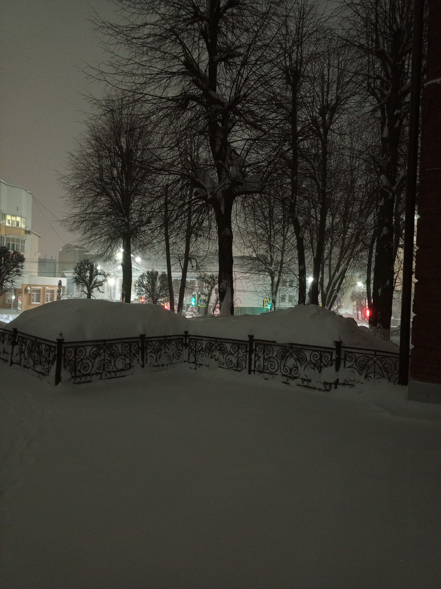 Вот, растут сугробы