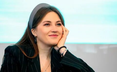 Ничего не знает - и довольна!