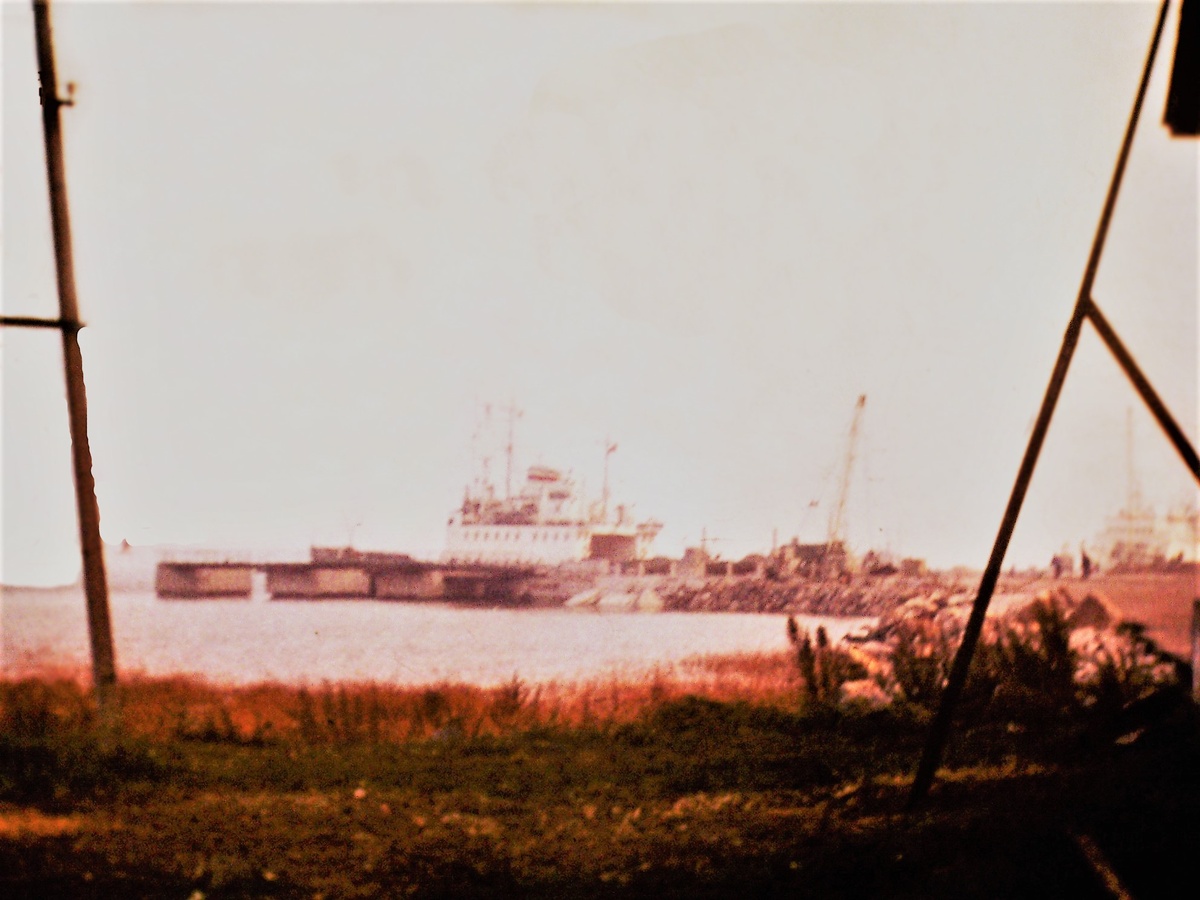 Остров Муху, ЭССР, 1978 г. Сюда во времена СССР попасть было очень трудно, а сейчас россиянам практически невозможно. Личное фото.