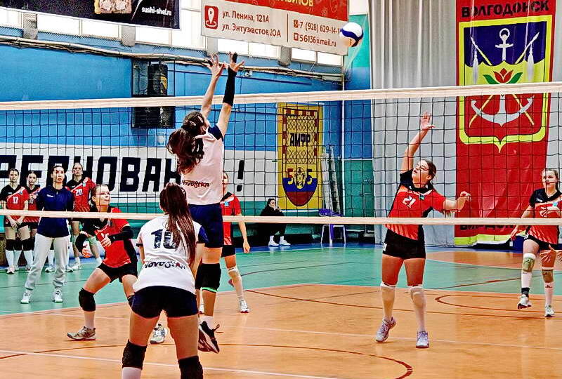 В Волгодонске завершилось Первенство области по волейболу среди девушек до 16 лет