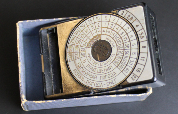 Использовался фотографами. /Фото: ozon.kz.