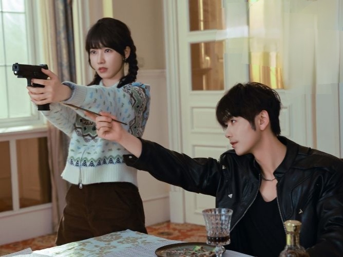 Гао Сиэр (Фан Цзинь) и Цуй Юйсинь в главных ролях У Нунъюй и Се Синьсюя