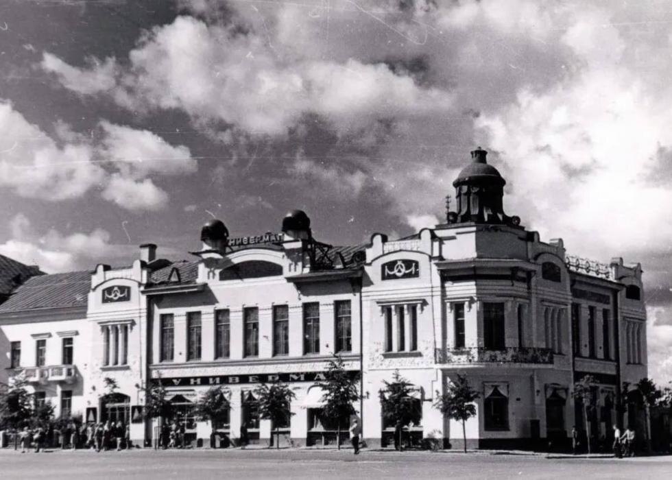 Историю здания ЦУМа на Октябрьской площади рассказал глава Пскова
Фото: из Telegram-канала Бориса Елкина