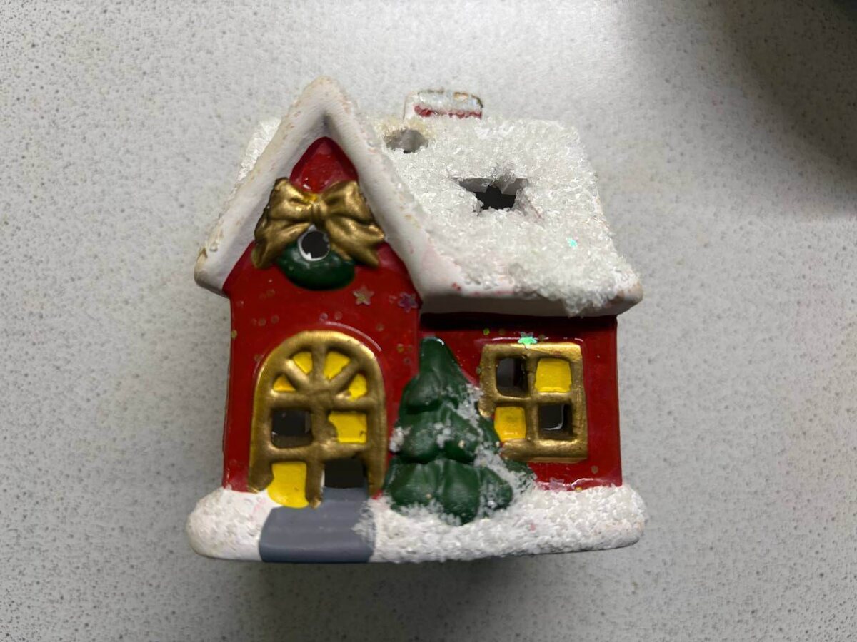 Даже потрепанный, этот дом мне дорог.