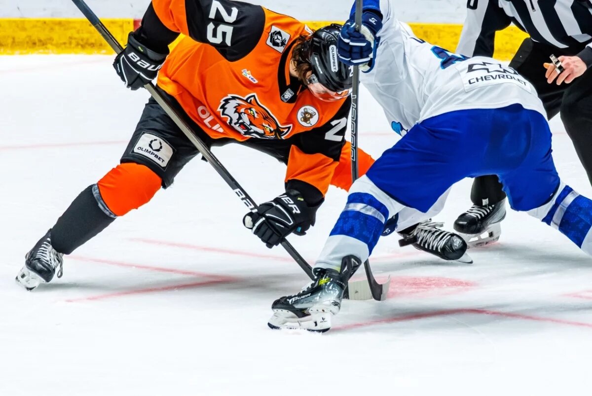    В Хабаровске «Амур» в серии буллитов обыграл «Барыс»