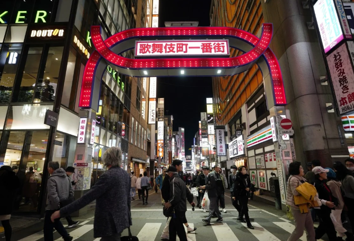 Пара токурью явно попала на фото