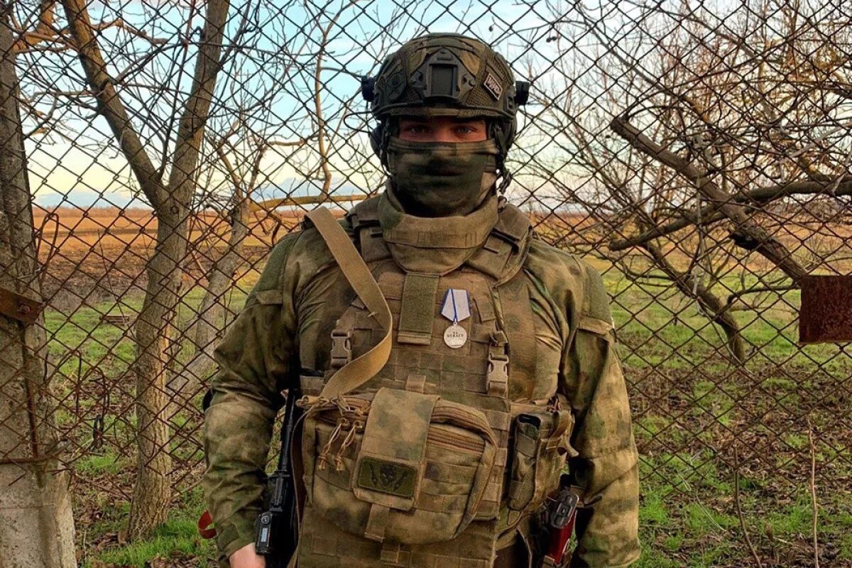    Теперь Техник наблюдает врагов не в перекрестие прицела винтовки, а через онлайн‑камеры беспилотников.