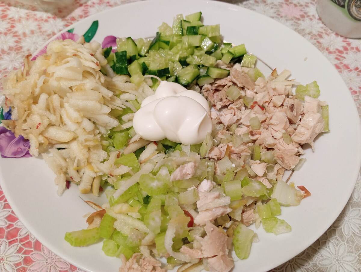 Салат в готовом виде.