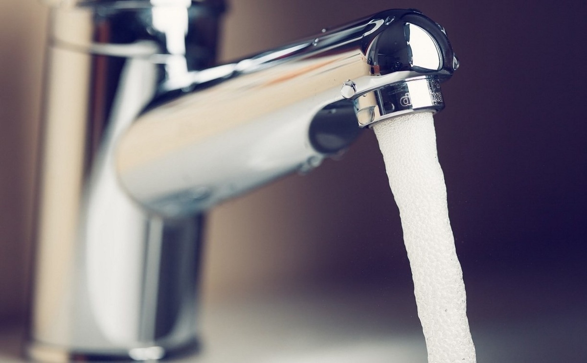 Вот такой «поток» вам насчитают, если забудете про поверку. 24 часа в сутки, 7 дней в неделю. И неважно, что вы в это время даже кран не трогали.