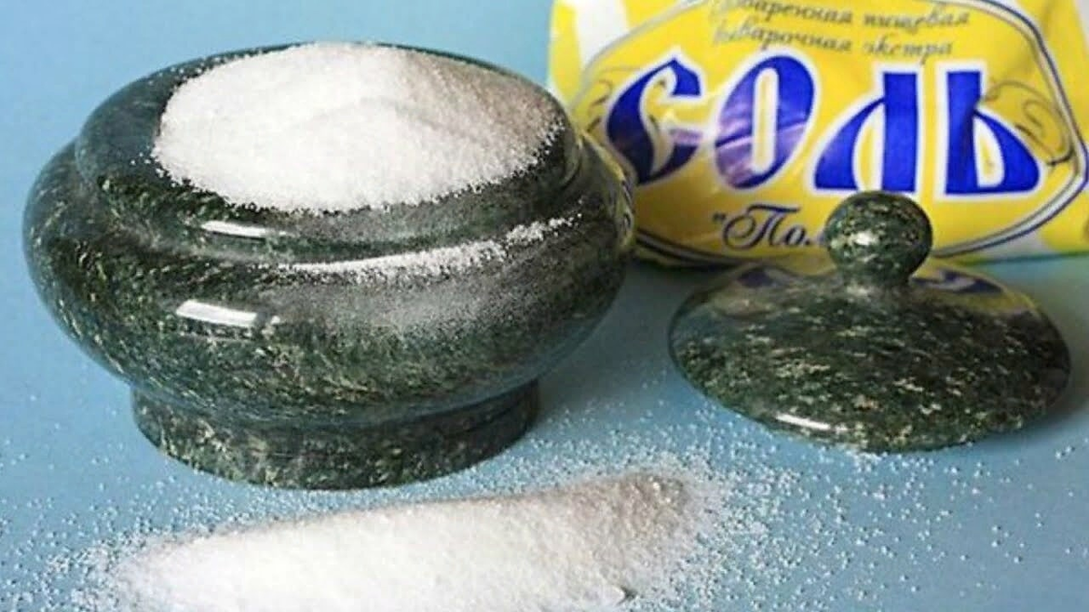 С любовью к каждому ,Наташа Эльберг- более 25 лет непрерывно практикующий энергопсихолог, кризисный психолог, синестет, автор книг-бестселлеров , автор методики ментальной трансформации и коррекции любых жизненных ситуаций с помощью специальных энергетических практик. Автор - мастер энергетического таро
