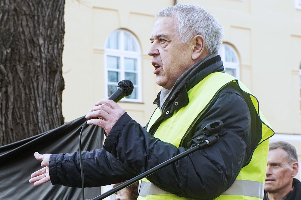    Несмотря на выигранный суд в ЕСПЧ, Александр Гапоненко за инакомыслие приговорен к десяти годам тюрьмы и трем годам надзора. / РИА Новости