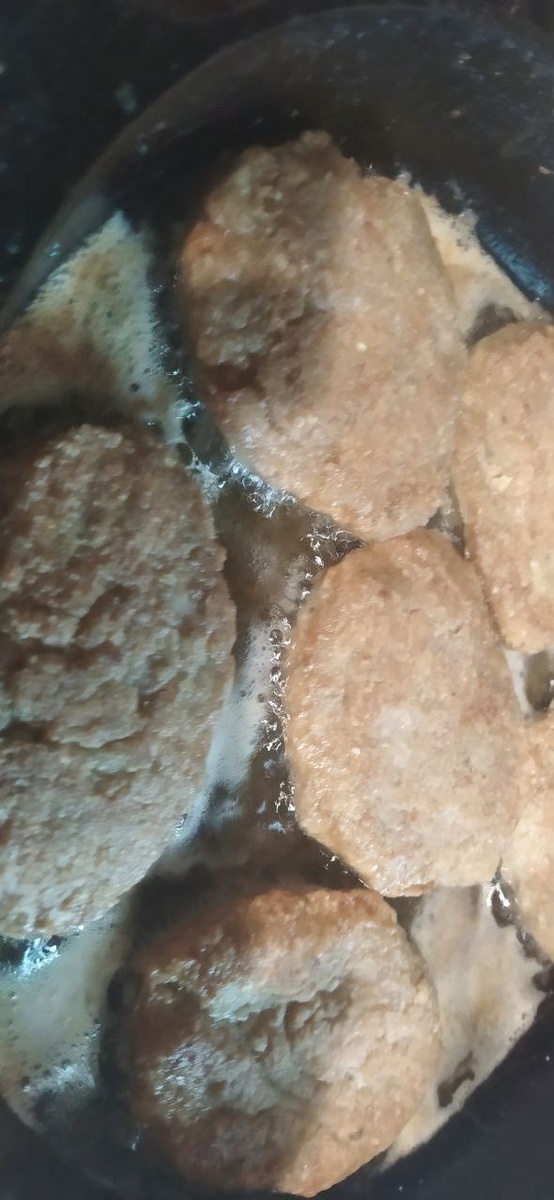 рыбные котлеты из карася и плотвы 