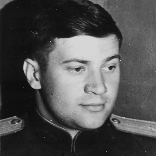 Юрий Озеров 