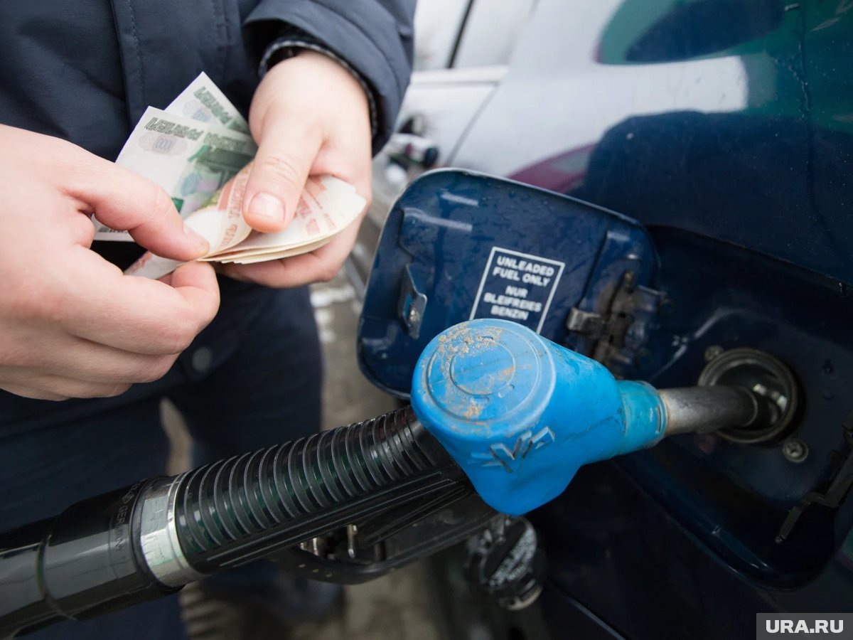     Бензин в ХМАО подешевел на 1%