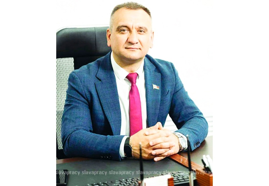     Вдохновение, поддержка, любовь. Мужчины Копыльского района – о значении Года белорусской женщины