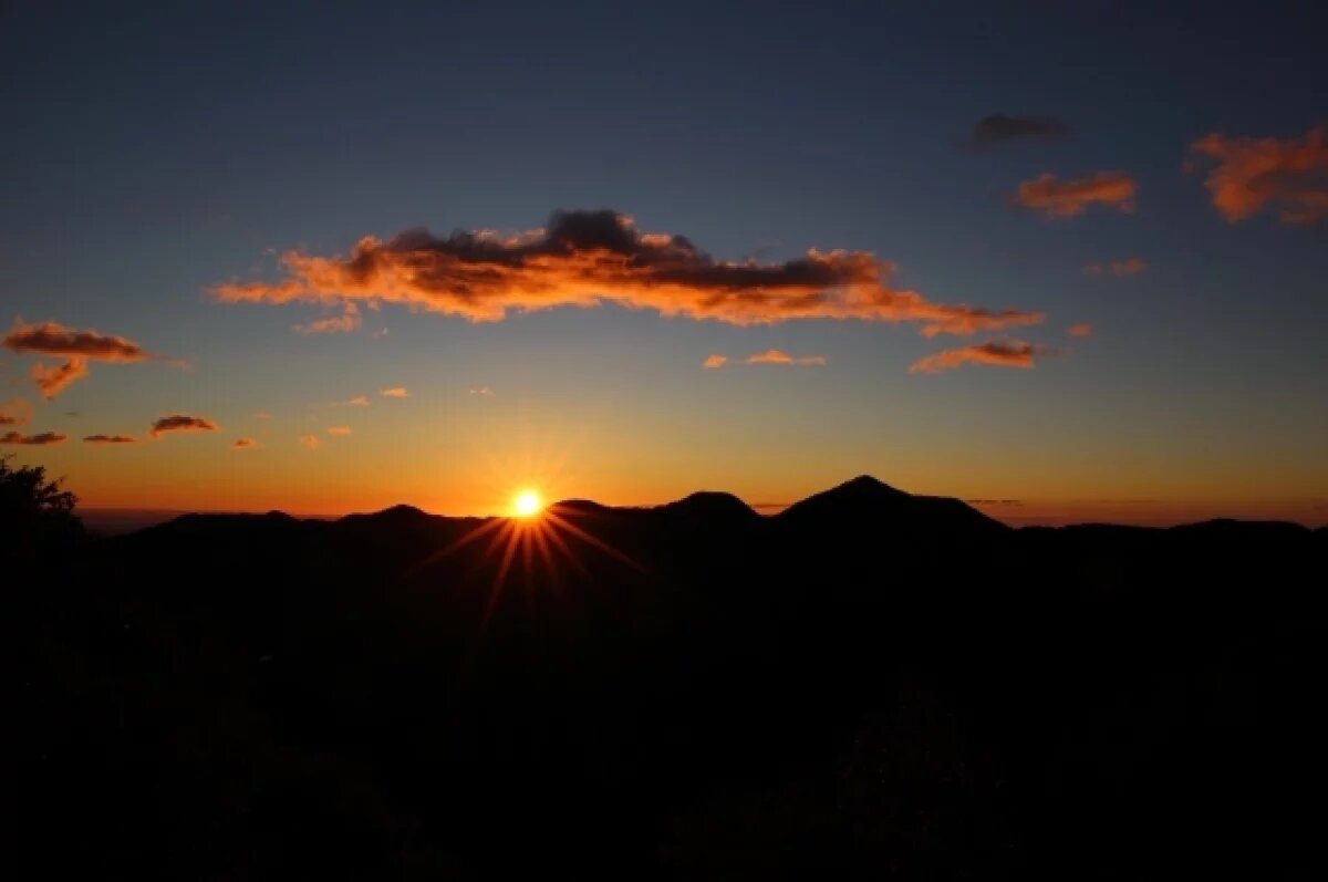    На Солнце неожиданно возобновились сильные вспышки
