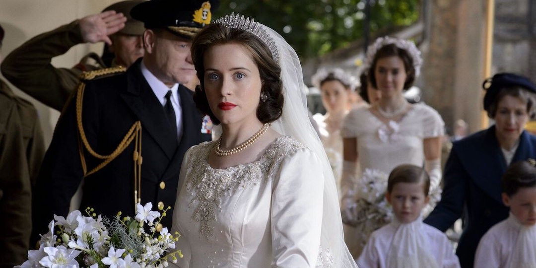 Топ - 5 исторических сериалов с самыми красивыми украшениями