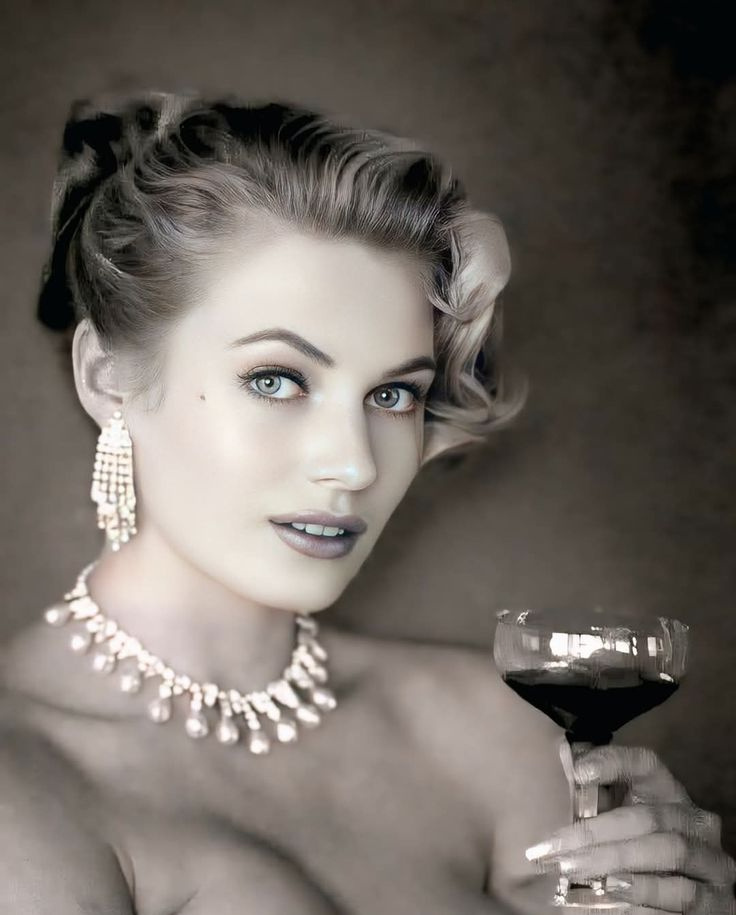 Анита Экберг: знаменитая шведская актриса. Фото из Яндекс картинки