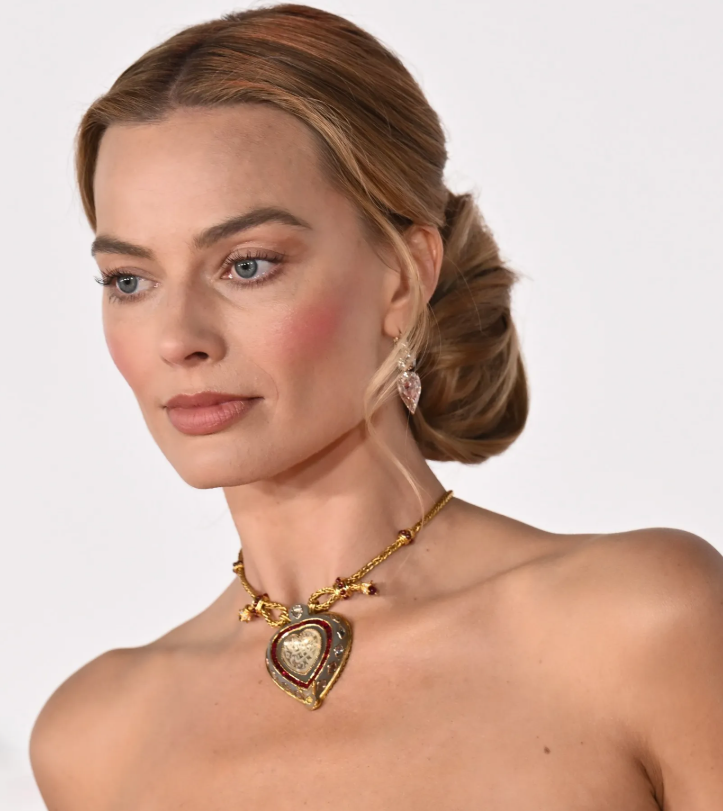 Марго Робби на мировой премьере фильма «Грозовой перевал» 28 января 2026 года. (Getty Images)