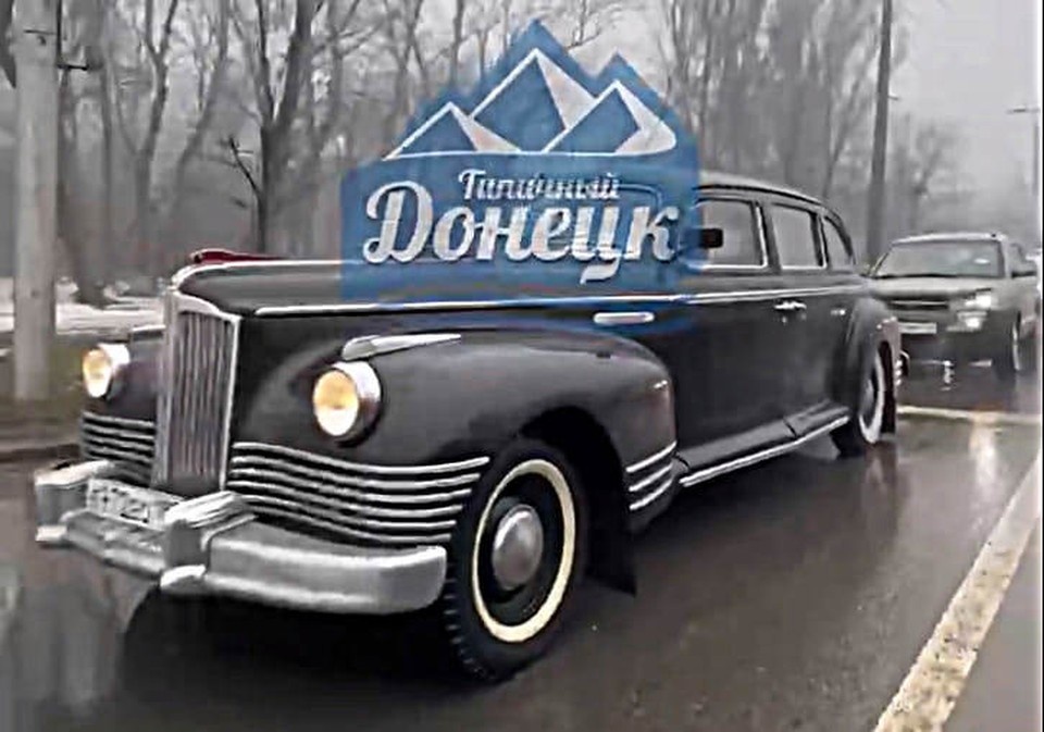    Кадры сталинского лимузина облетели соцсети. Фото: скриншот видео / группа «Типичный Донецк»