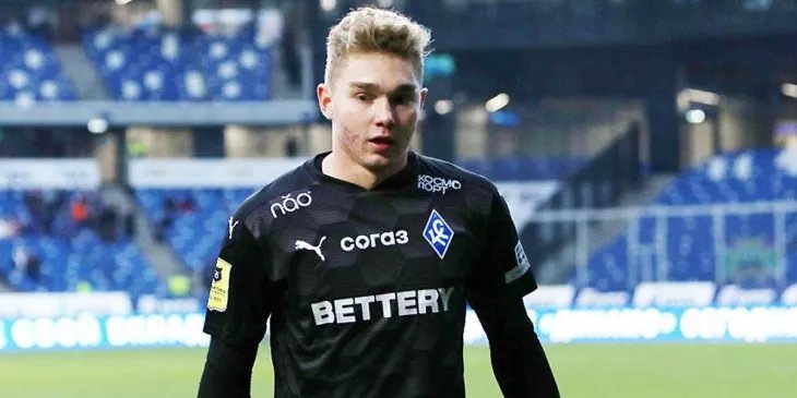    «Новый Акинфеев» мог перейти в «Спартак», но все пошло не так. Почему Ломаев никому не нужен? Фото #1