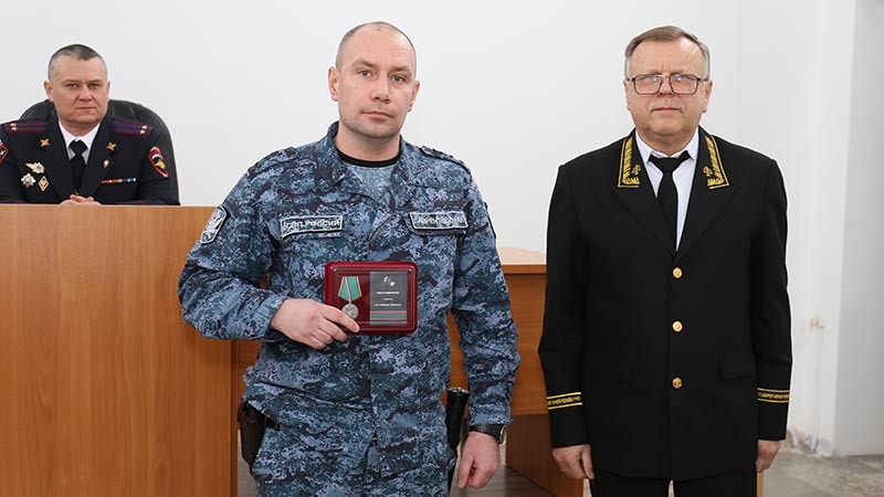    За помощь фронту – благодарности и медали