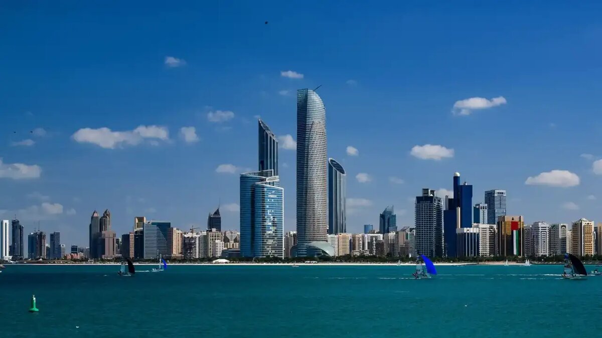    Абу-Даби. wikipedia.org