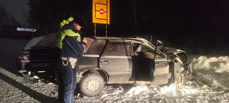 Пять человек пострадали в ночном ДТП под Екатеринбургом — виновник пьян и без прав