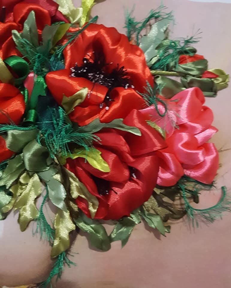 Фрагмент моей вышивки лентами. 