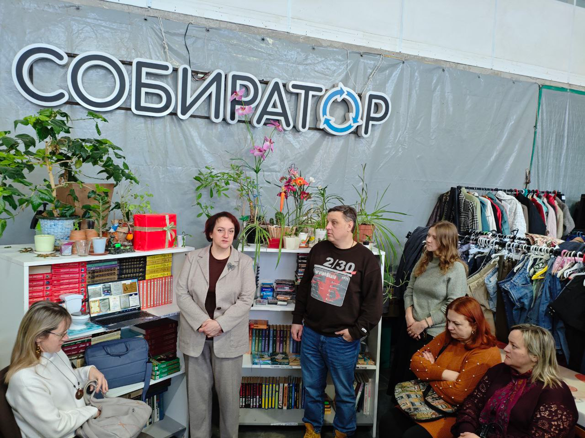 Когда наше место встречи замело, нас тут же выручили друзья из «СОБИРАТОРА» - спасибо! Это и есть настоящая поддержка!