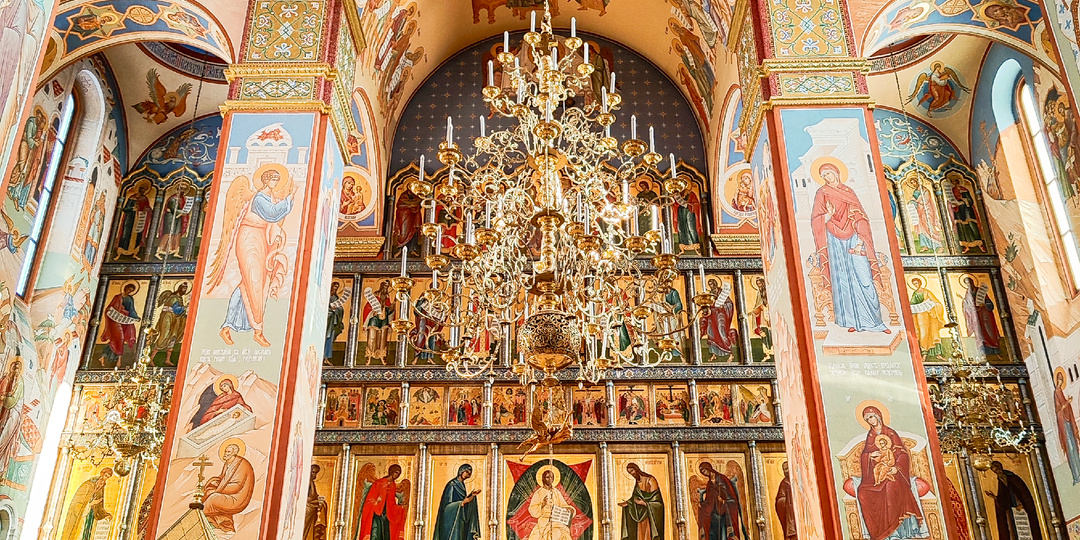 Великолепные интерьеры Собора Рождества Пресвятой Богородицы в Зачатьевском монастыре