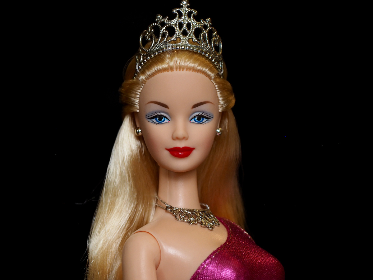Millennium Princess Barbie The 1999 Holiday Edition.
