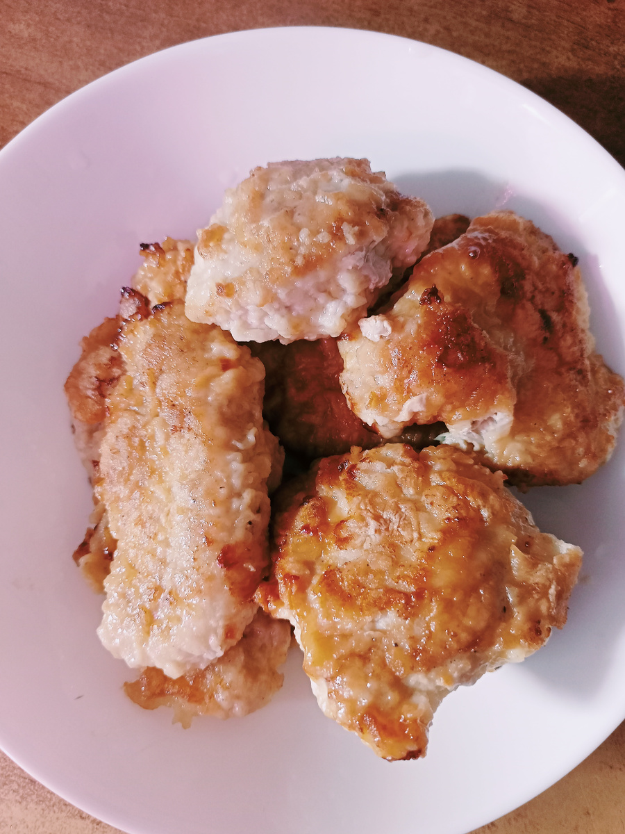 Фото автора. Отбивные из филе курицы.