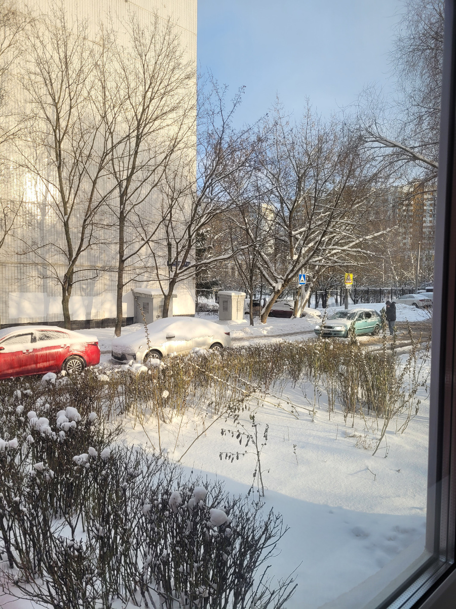 День не тот, но такой же солнечный.