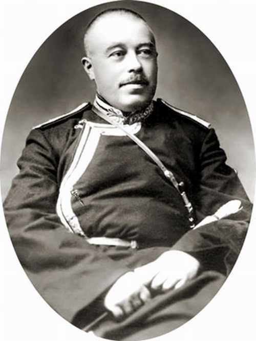 Алекса́ндр Ильи́ч Ду́тов (5 (17) августа 1879, Казалинск — 7 февраля 1921, Суйдун, Китай) — русский военный, участник Белого движения, атаман Оренбургского казачества, генерал-лейтенант (1919). фото из открытых источников.