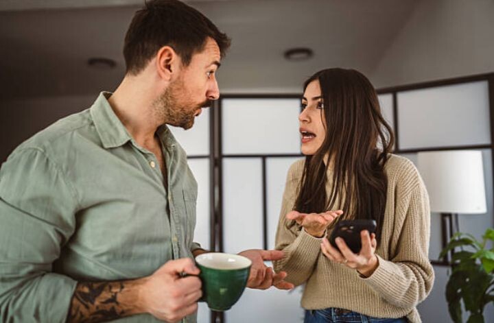 Как успокоить ревнивого мужчину?