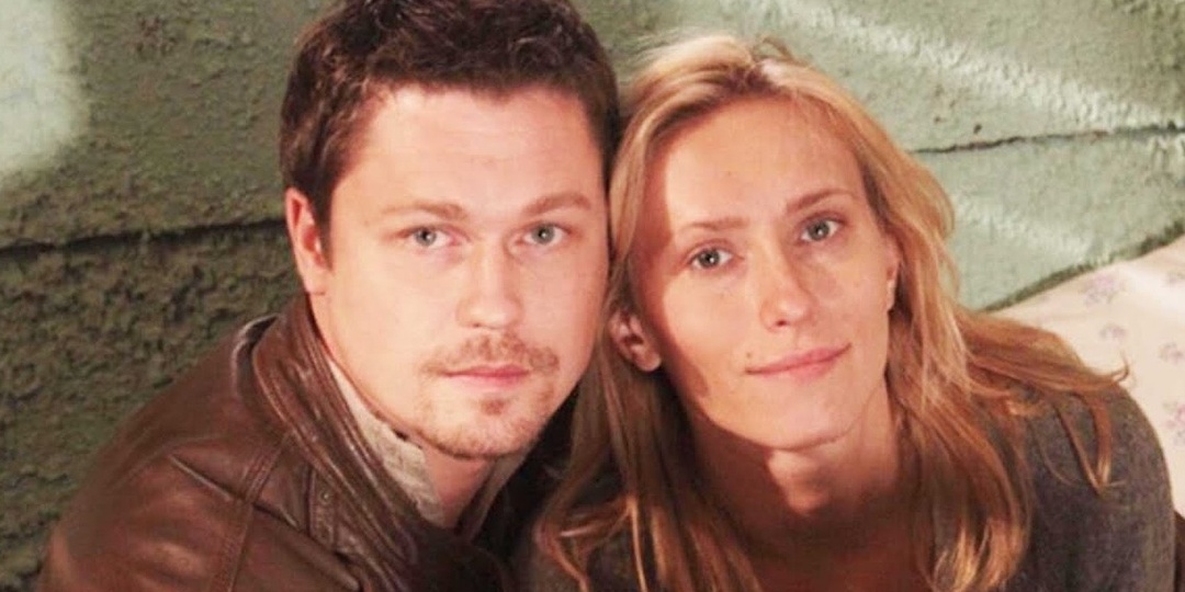 Антошин из «Глухаря»: любовь с первого взгляда, красавица-жена и 26 лет в браке. Как выглядит его жена и сын: о личном Дениса Рожкова