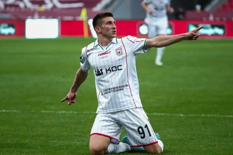 Мераби Уридия в футболке казанского "Рубина"