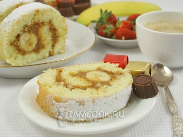 Простые бисквитные рулеты к чаю - хорошо сворачиваются и всегда аккуратный разрез