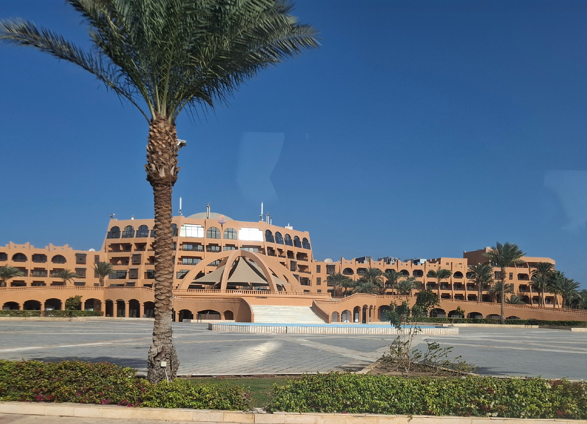 Главное здание бывшего Голден 5 в 2026 - теперь это Calimera Blend Paradise